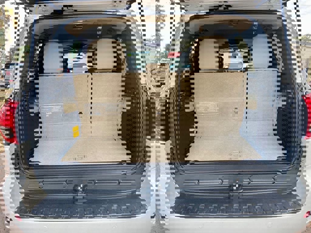 Used 2014 Toyota Sequoia Platinum RWD image 5