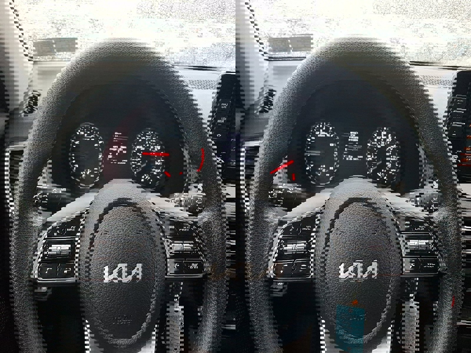 Used 2023 Kia Seltos LX image 19