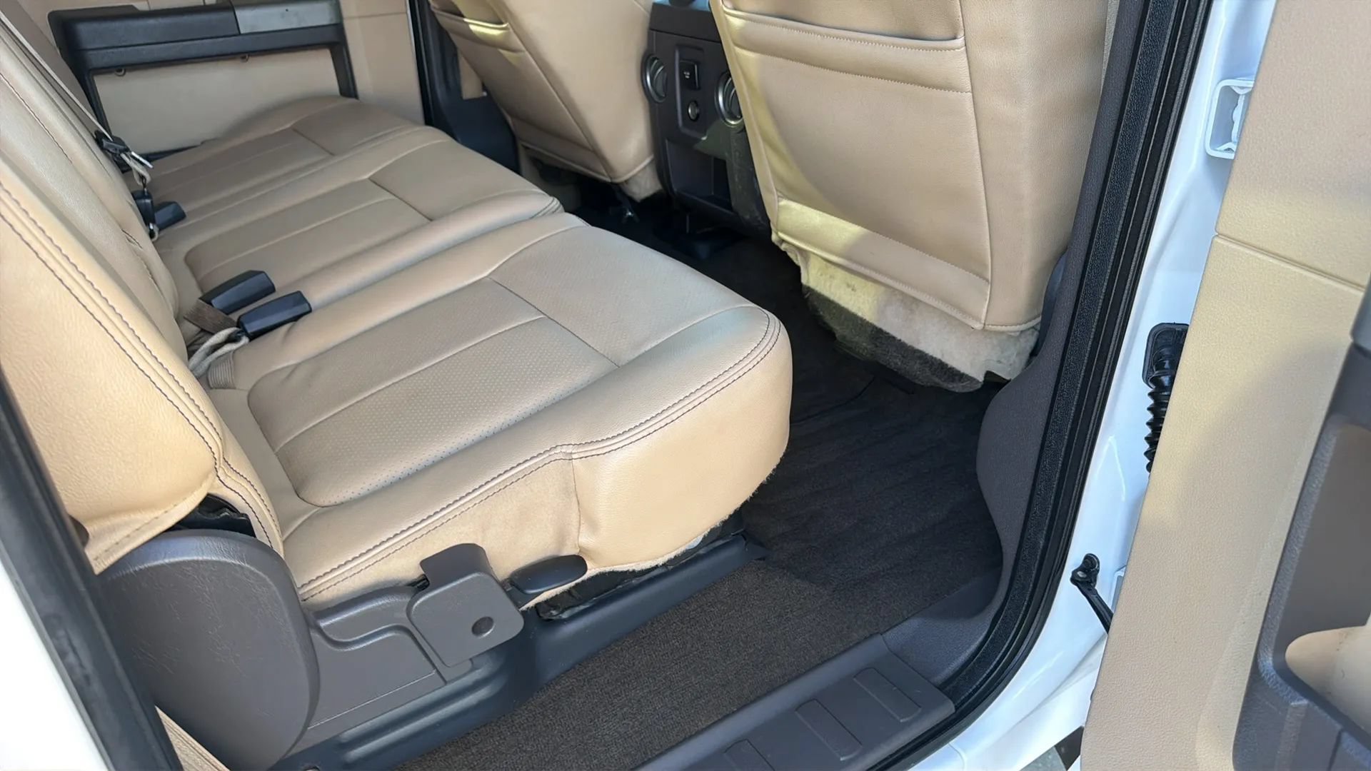 Used 2016 Ford F350 Lariat w/ Lariat Ultimate Package AWD/4WD image 79