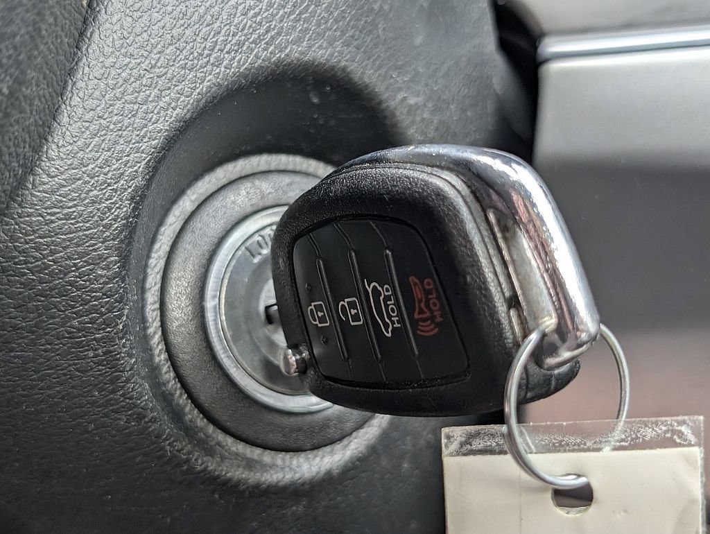 Used 2015 Hyundai Sonata SE w/ Option Group 09 FWD image 34