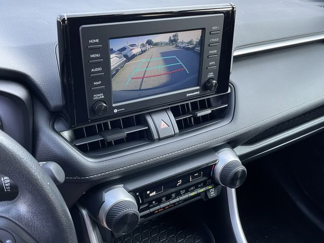 Certified 2021 Toyota RAV4 LE AWD/4WD image 18