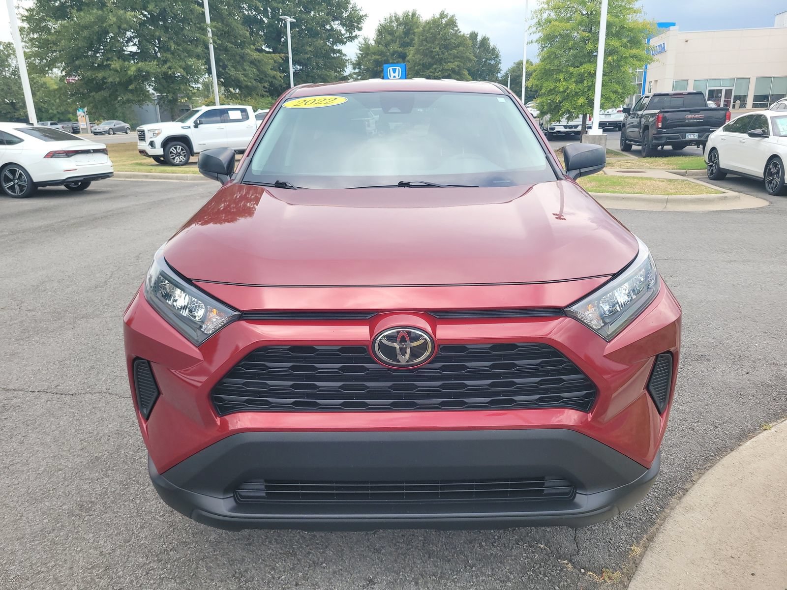 Used 2022 Toyota RAV4 LE AWD/4WD image 8
