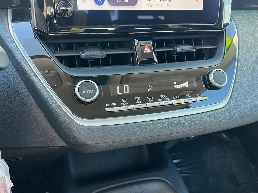 Used 2023 Toyota Corolla LE image 26