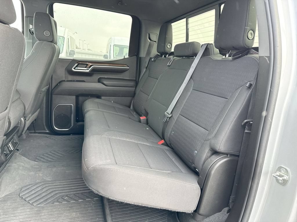 Used 2022 Chevrolet Silverado 1500 LT AWD/4WD image 23