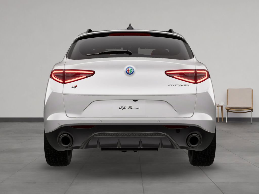 New 2026 Alfa Romeo Stelvio Sprint w/ Convenience Package image 4