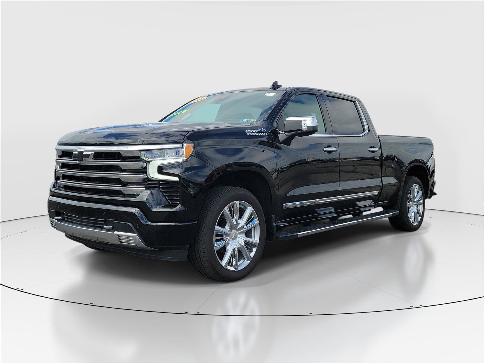 Used 2024 Chevrolet Silverado 1500 High Country w/ High Country Premium Package image 2