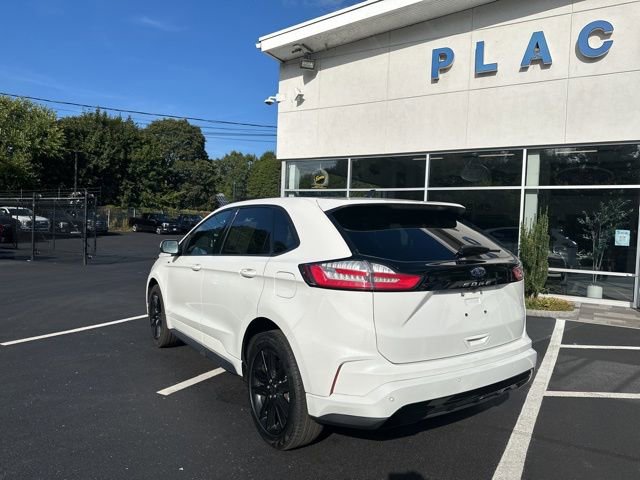 Used 2022 Ford Edge ST-Line image 5