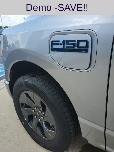 New 2025 Ford F150 Lightning Flash image 17