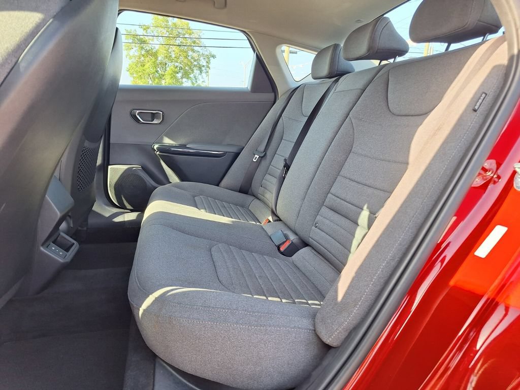 Used 2025 Kia K4 EX FWD image 21