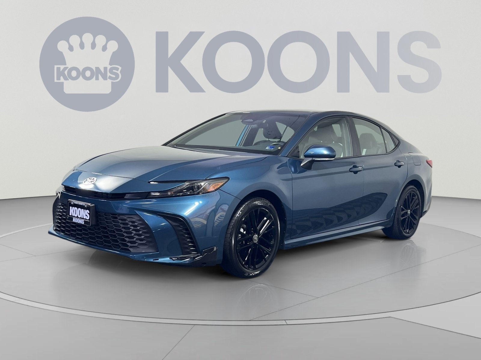 Used 2025 Toyota Camry SE