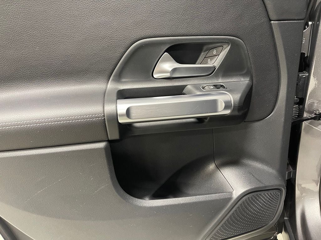 Certified 2023 Mercedes-Benz GLB 250 4MATIC image 24