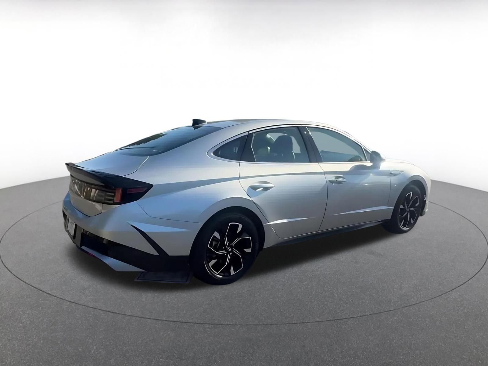 Used 2025 Hyundai Sonata SEL FWD image 14