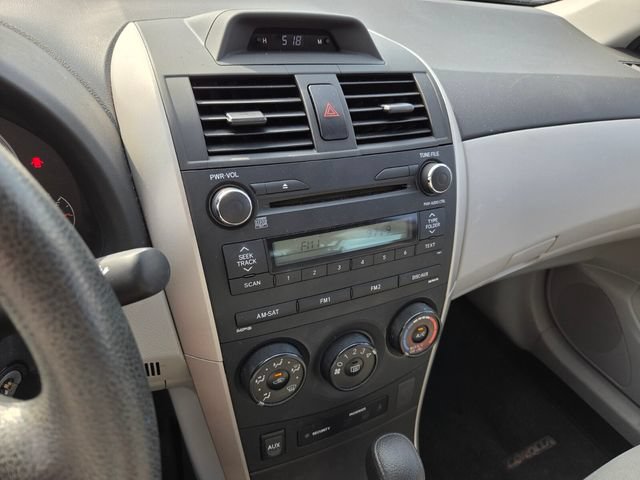 Used 2013 Toyota Corolla L FWD image 18