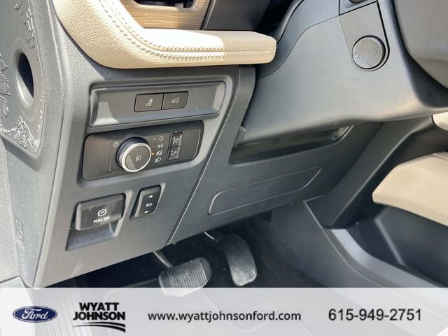 Used 2022 Ford Expedition Max Limited image 31