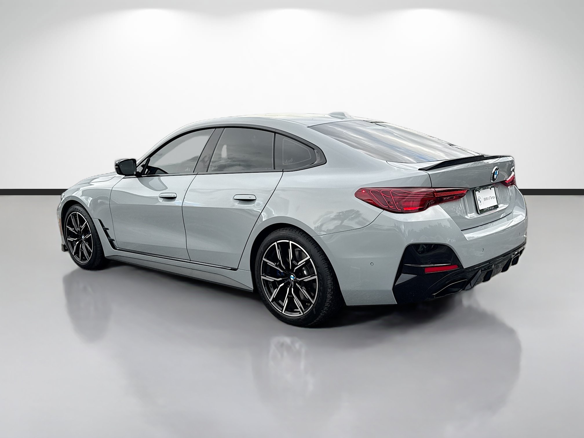 Used 2025 BMW M440i RWD image 5