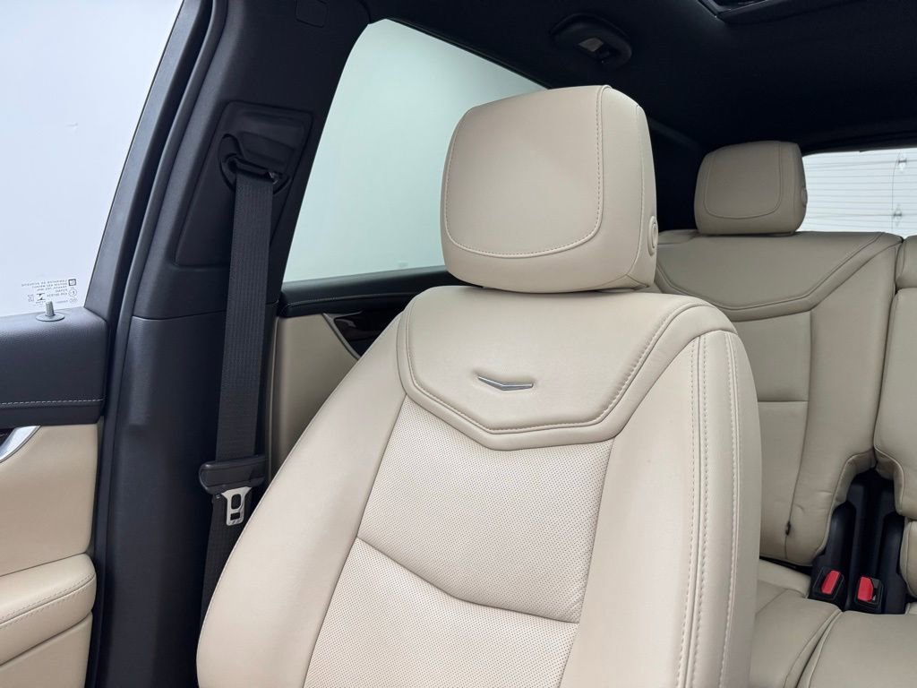 Used 2018 Cadillac XT5 Luxury w/ Driver Awareness Package image 42
