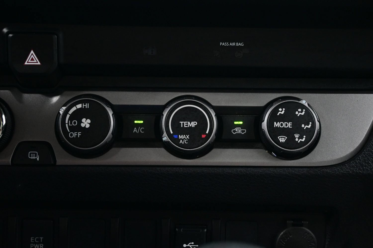 Used 2022 Toyota Tacoma SR AWD/4WD image 19