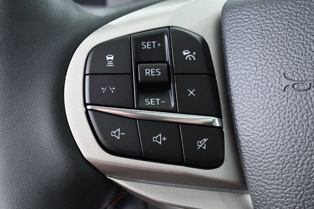 New 2025 Ford Explorer Active w/ Active Comfort Package image 33