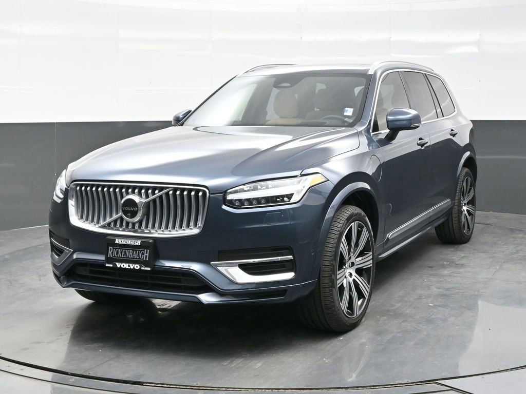 Used 2025 Volvo XC90 T8 Ultra w/ Protection Package Premier image 2