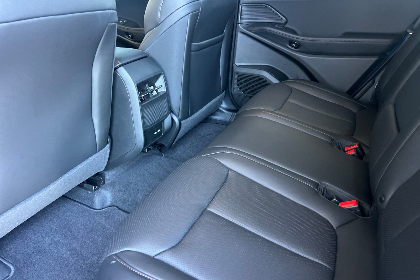 New 2026 Jeep Cherokee Limited AWD/4WD image 12