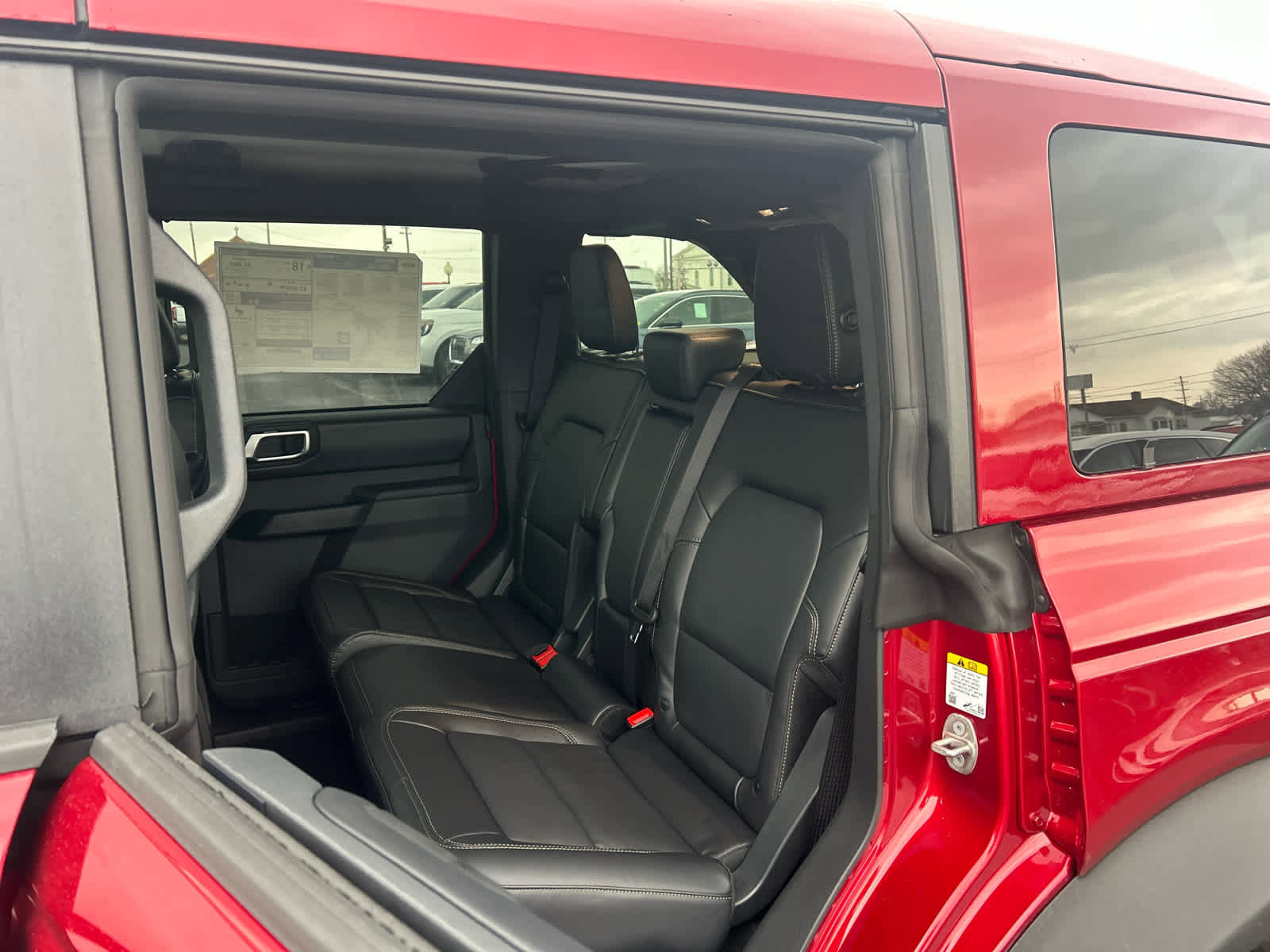 New 2025 Ford Bronco Badlands image 9