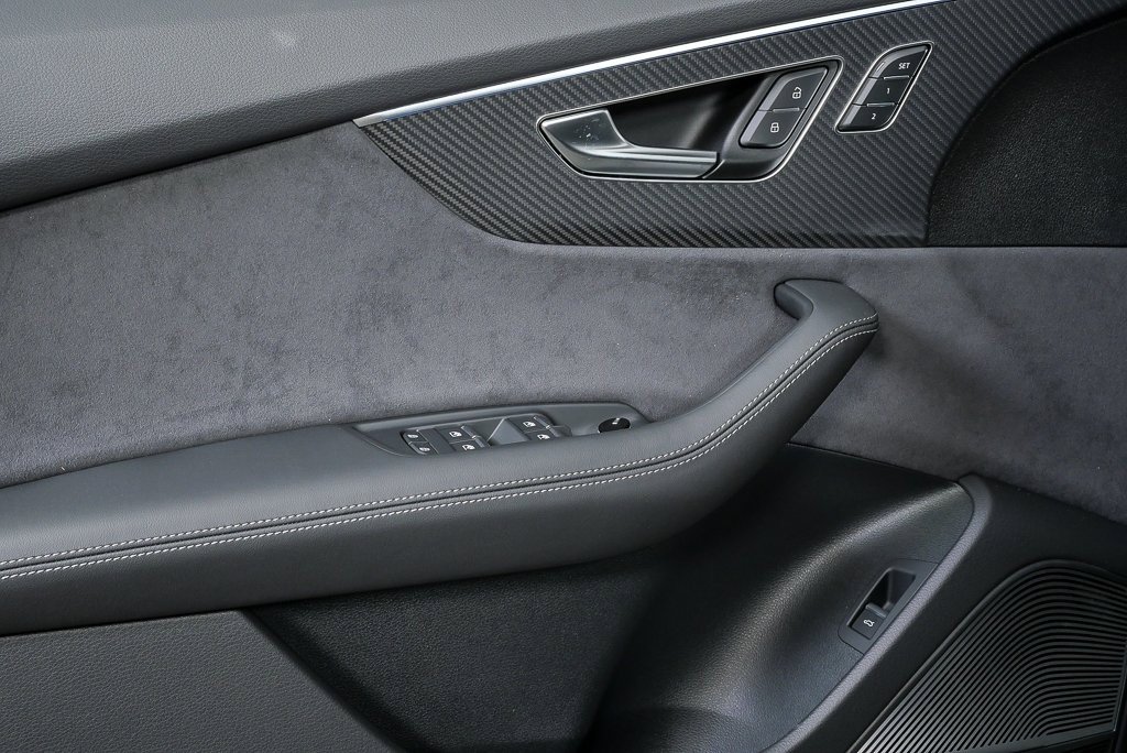 New 2026 Audi SQ8 Prestige image 4