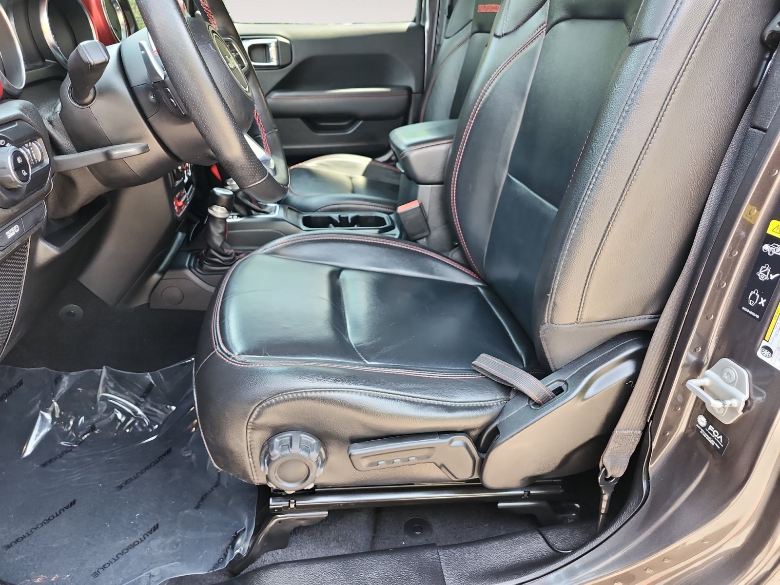 Used 2021 Jeep Gladiator Rubicon AWD/4WD image 9