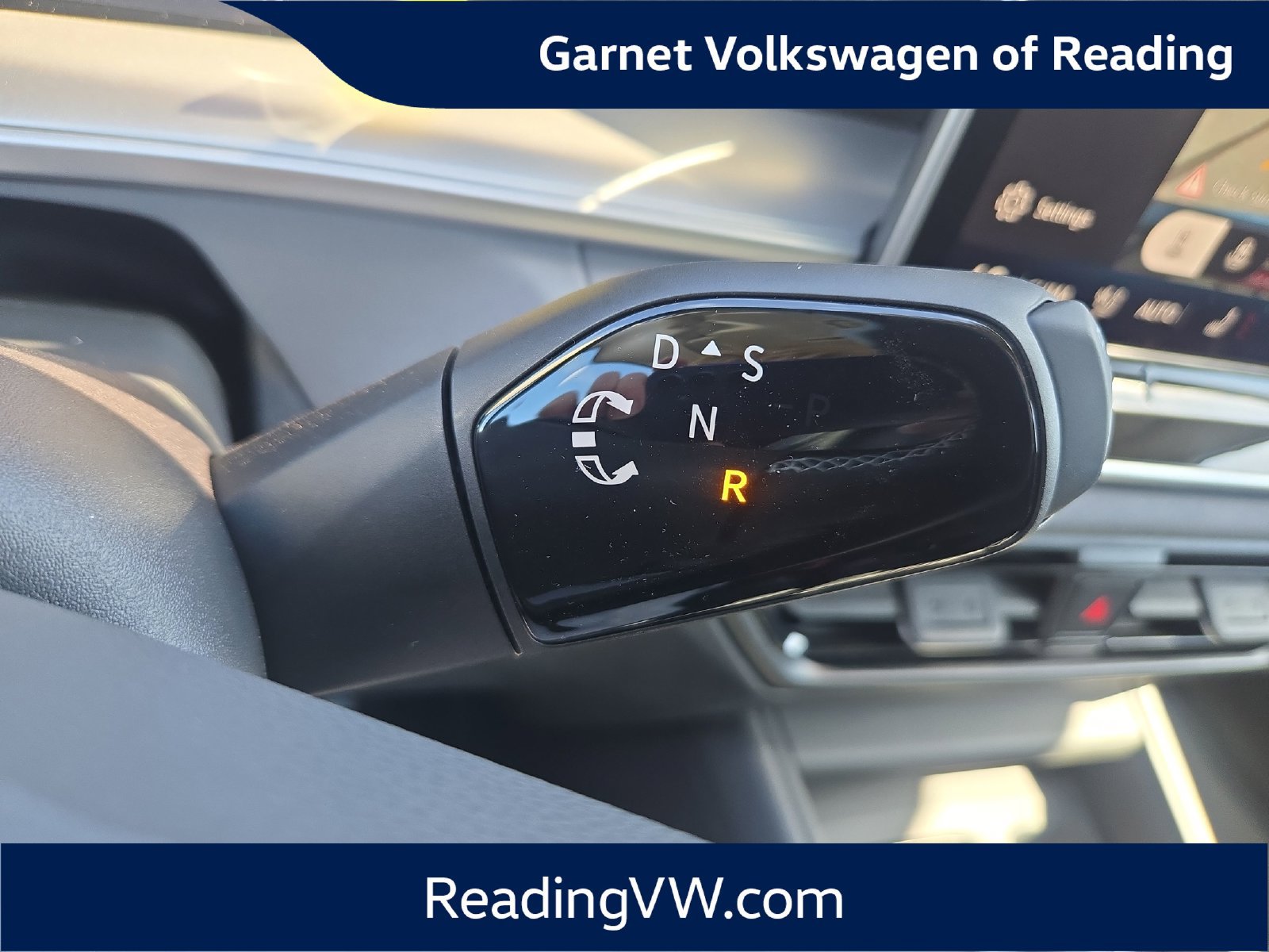 New 2026 Volkswagen Tiguan SE AWD/4WD image 18