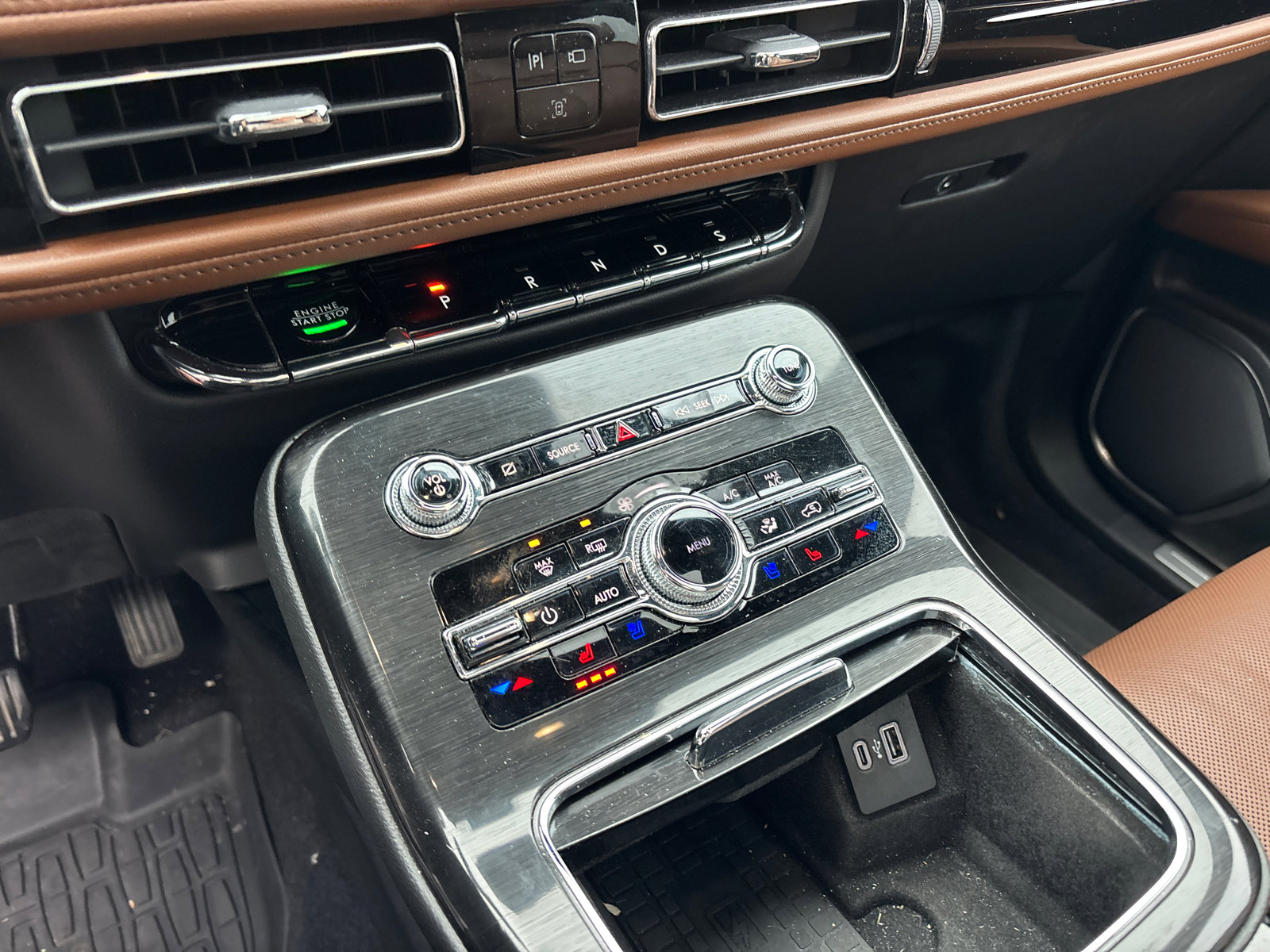 Certified 2023 Lincoln Nautilus Reserve w/ Equipment Group 201A image 22