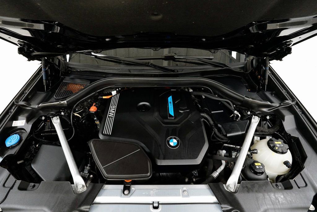 Used 2021 BMW X3 xDrive30e w/ Premium Package image 3