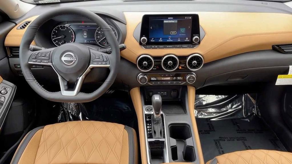 Certified 2025 Nissan Sentra SV FWD image 11