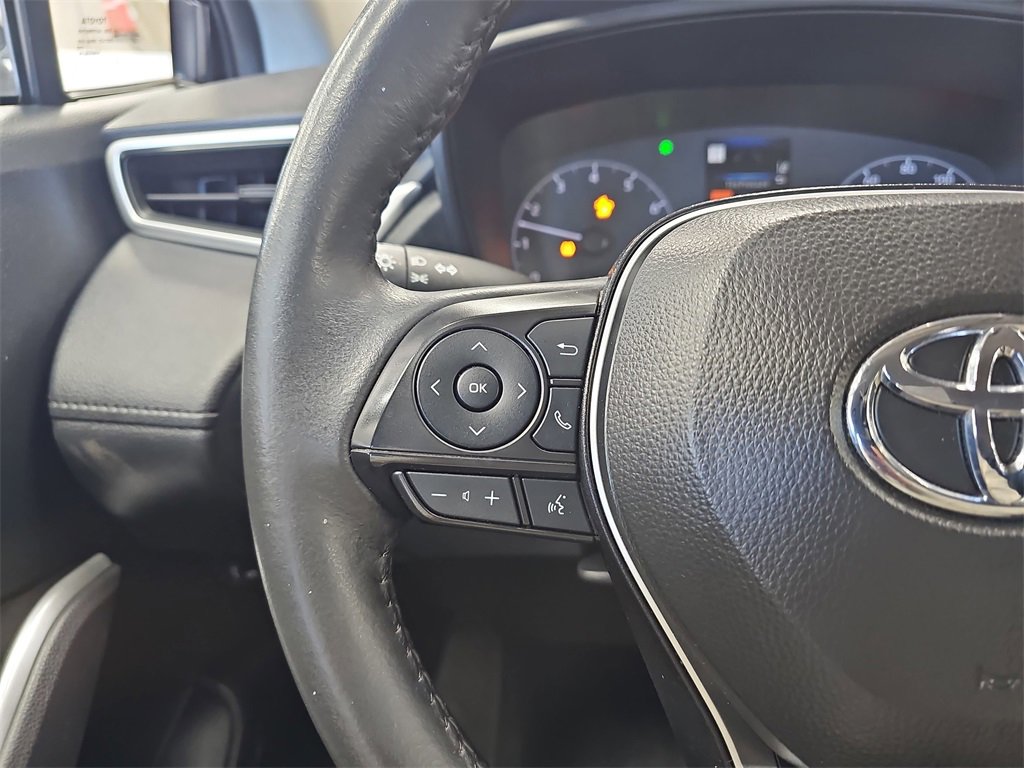 Used 2024 Toyota Corolla Cross LE image 16