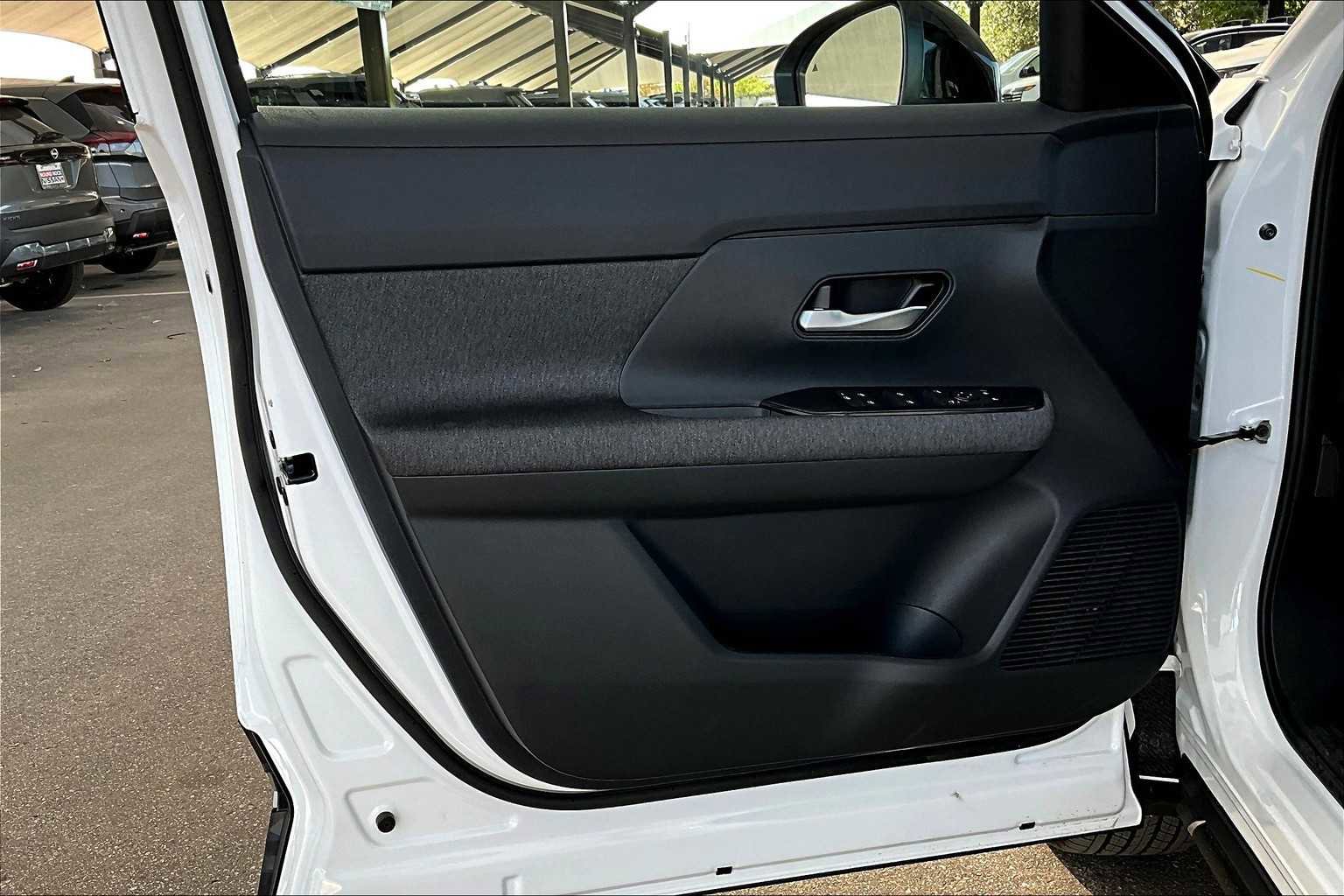 New 2026 Nissan Kicks SV image 13