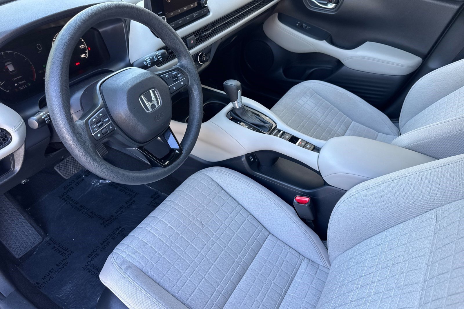 Used 2024 Honda HR-V LX image 4