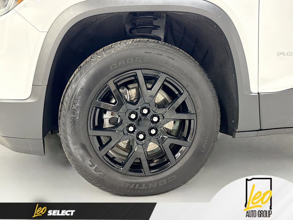 Used 2023 GMC Acadia SLT image 32