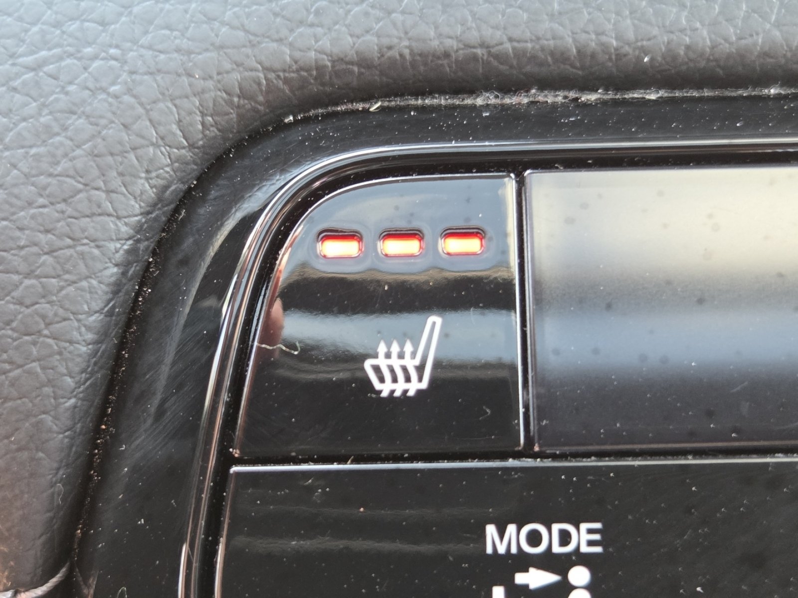 Certified 2024 Honda Pilot Touring image 6