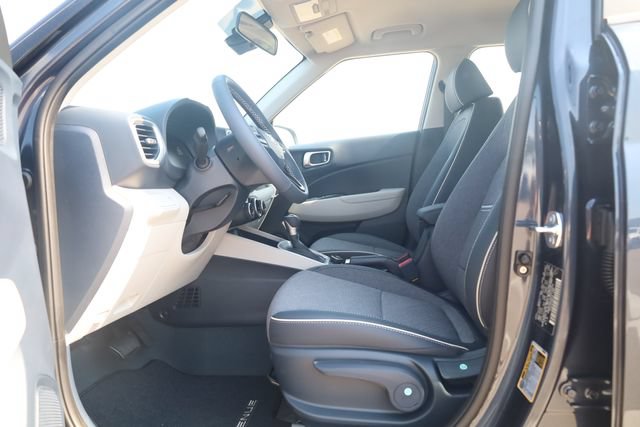 New 2026 Hyundai Venue SEL FWD image 14
