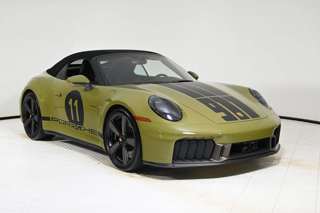 Used 2026 Porsche 911 GTS RWD image 9