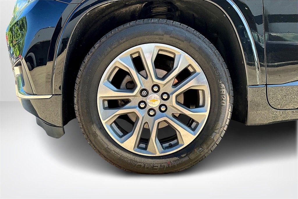 Used 2018 Chevrolet Traverse Premier image 35