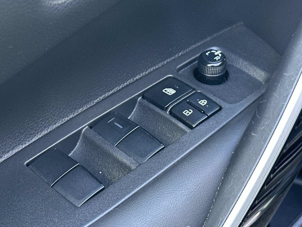 Used 2022 Toyota Corolla LE w/ Premium Interior Package FWD image 26