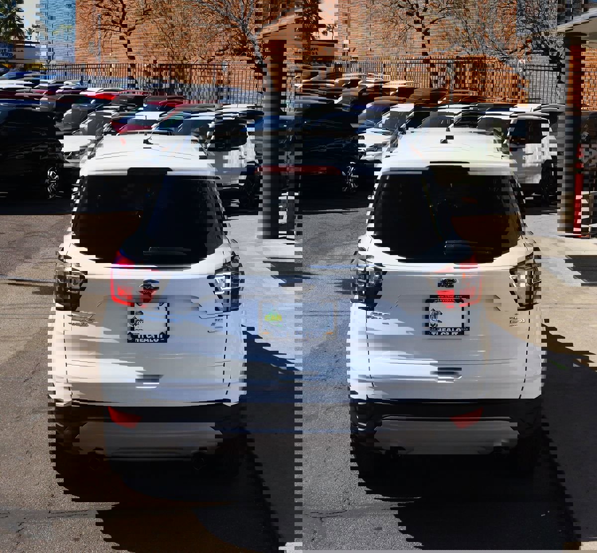 Used 2018 Ford Escape SE image 10