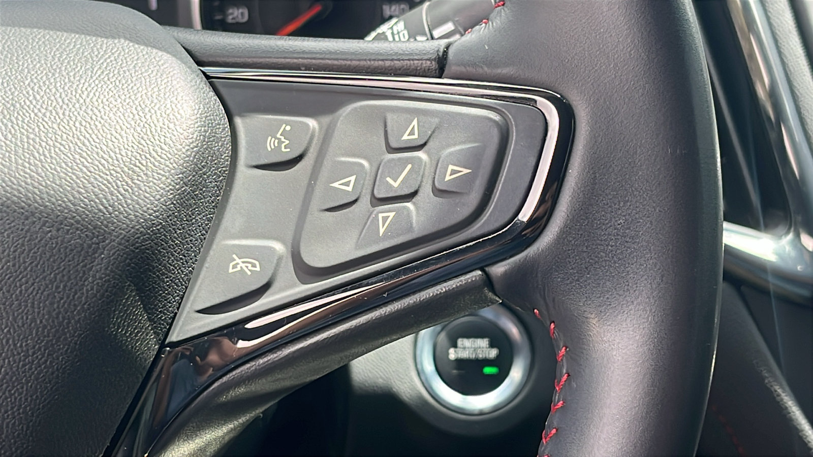 Used 2022 Chevrolet Equinox RS FWD image 18