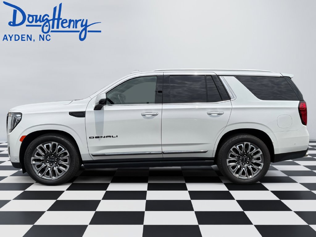 Used 2023 GMC Yukon Denali Ultimate AWD/4WD image 2