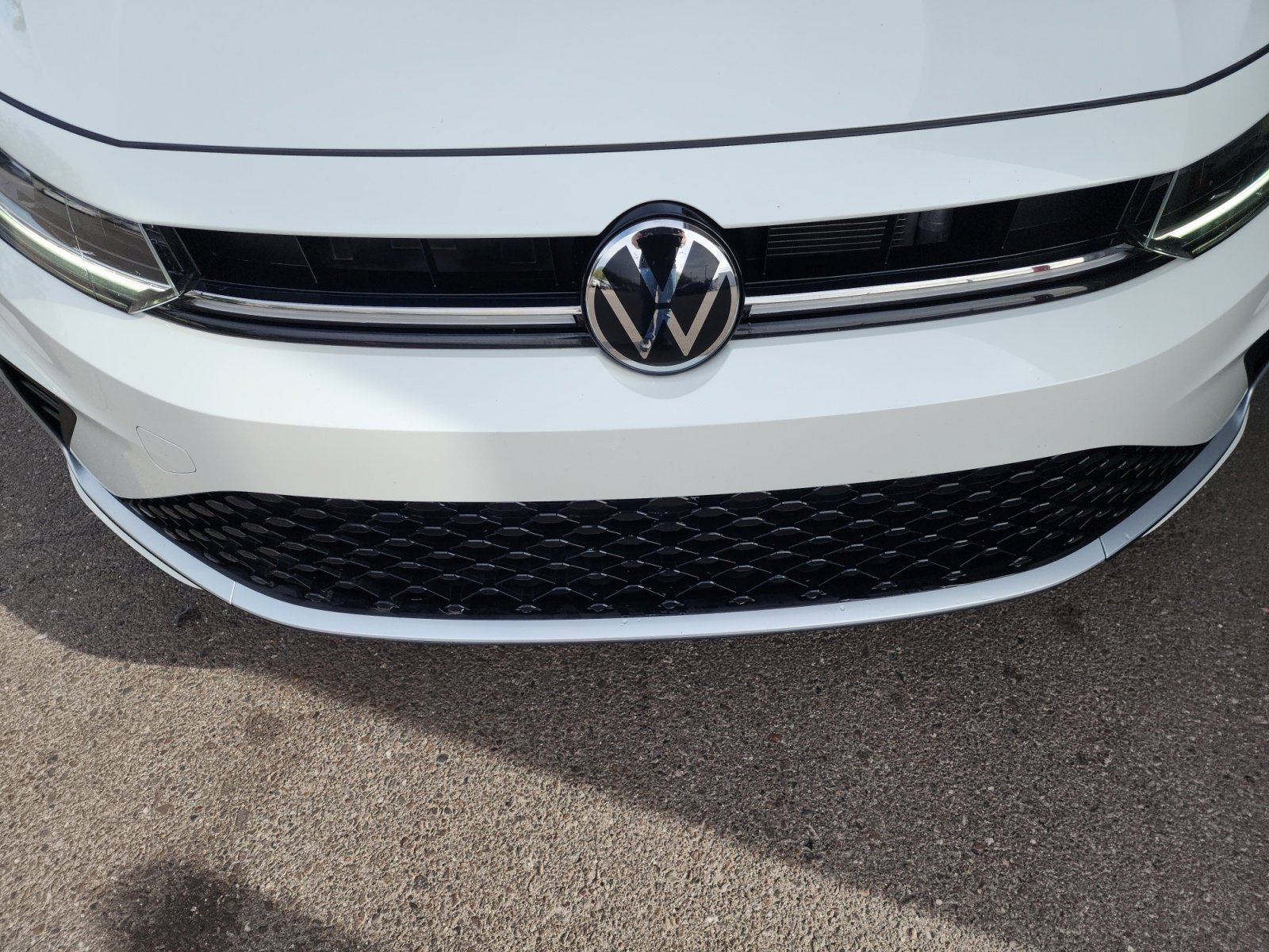 Certified 2025 Volkswagen Jetta SEL image 23