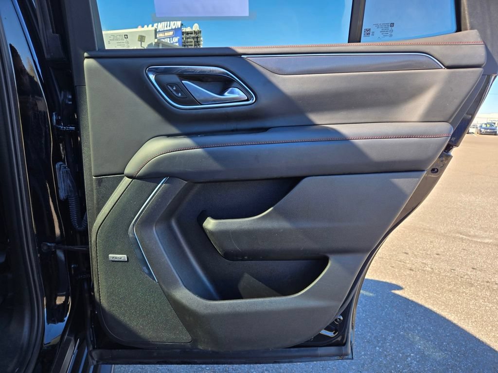 Used 2022 Chevrolet Tahoe RST w/ Luxury Package AWD/4WD image 52