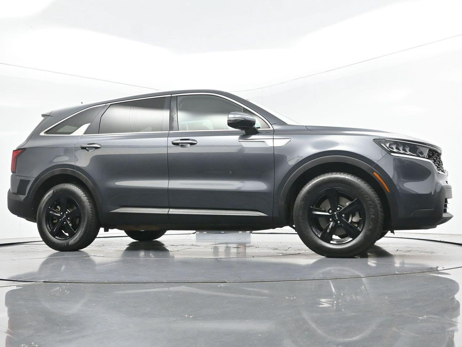 Used 2022 Kia Sorento LX FWD image 39