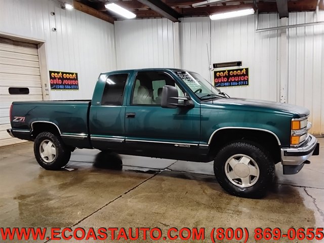 Used 1997 Chevrolet Silverado 1500 4x4 Extended Cab w/ Preferred Equipment Group 2 image 2
