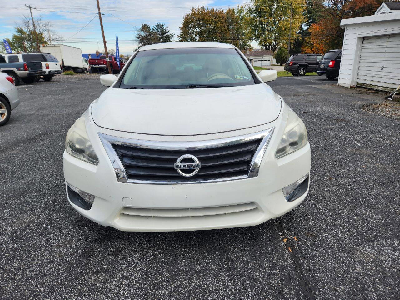 Used 2013 Nissan Altima 3.5 S image 2