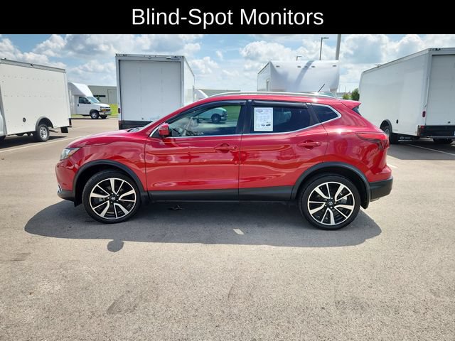 Used 2018 Nissan Rogue Sport SL w/ SL Premium Package FWD image 4