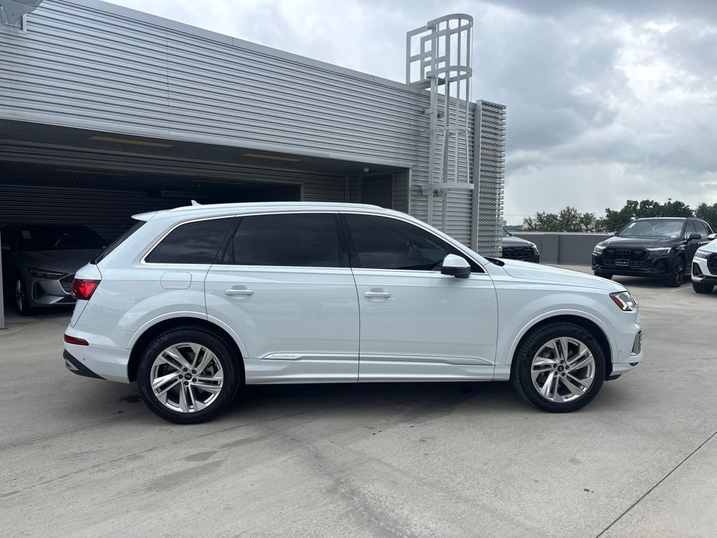 Used 2023 Audi Q7 3.0T Premium AWD/4WD image 7